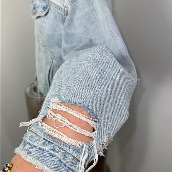 American Eagle Thrashed Light Blue Distressed Denim Jacket - Picture 3 of 7